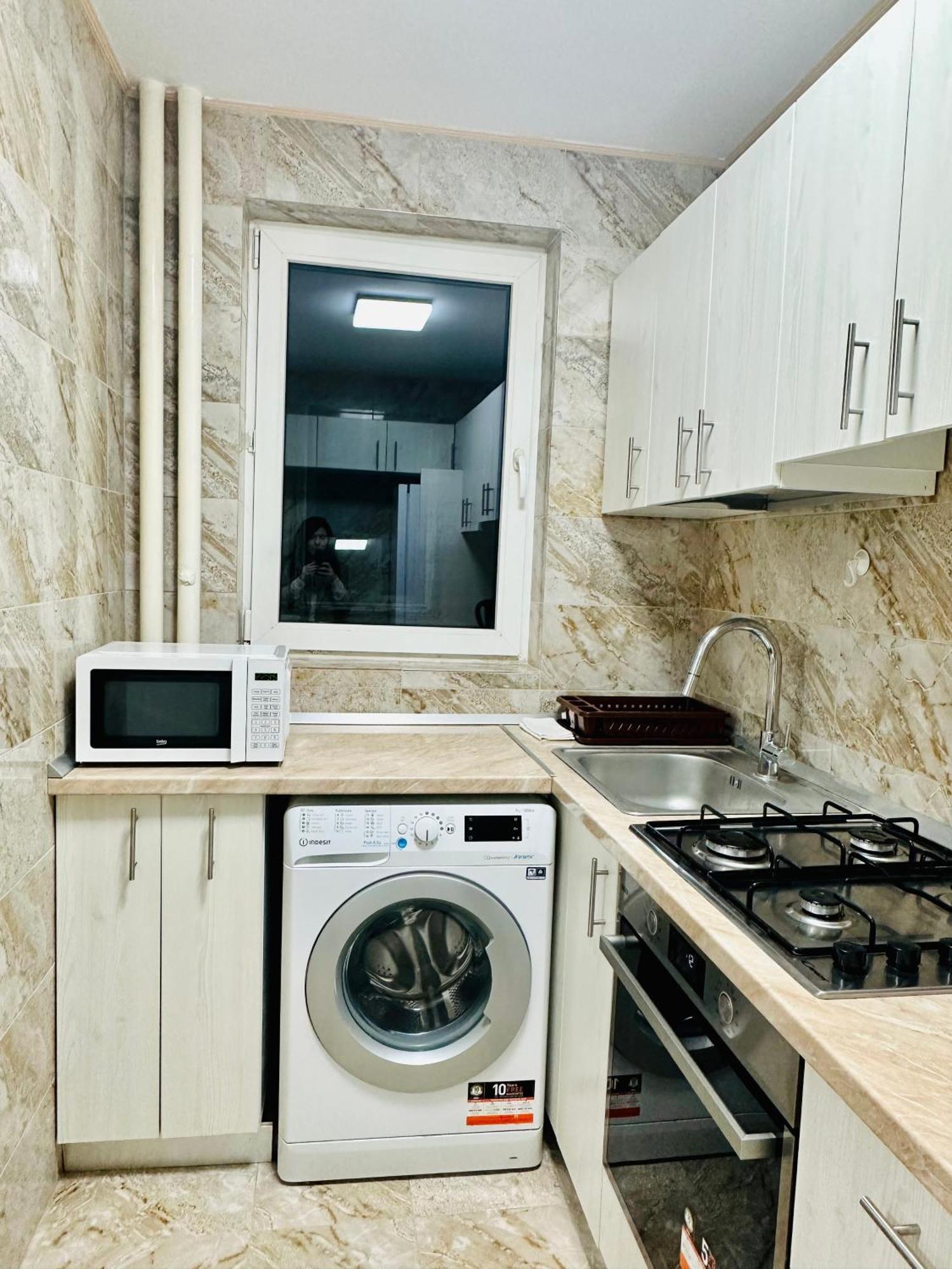 Chic Comfort 1Bdr With Landmark View - Concerthall Bucharest Luaran gambar